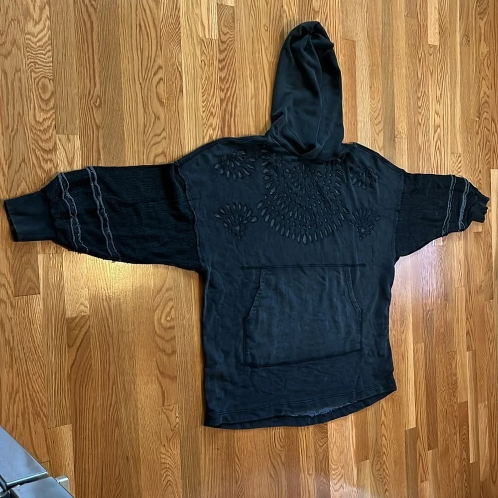 Free People Last Call Sweatshirt in Washed Black Size Large NWT